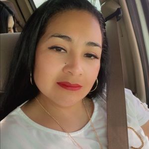 Meet your Posher, Adriana